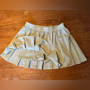 Alo Varsity Tennis Skirt Sage Green Small